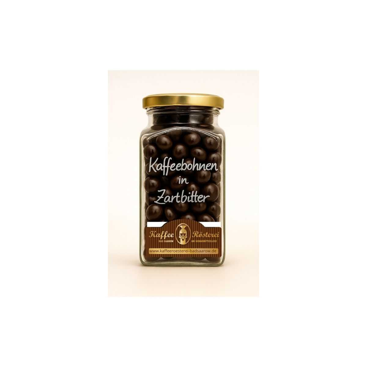 Kaffeebohnen in Zartbitterschokolade im Glas, handverpackt in der Kaffeerösterei Bad Saarow
