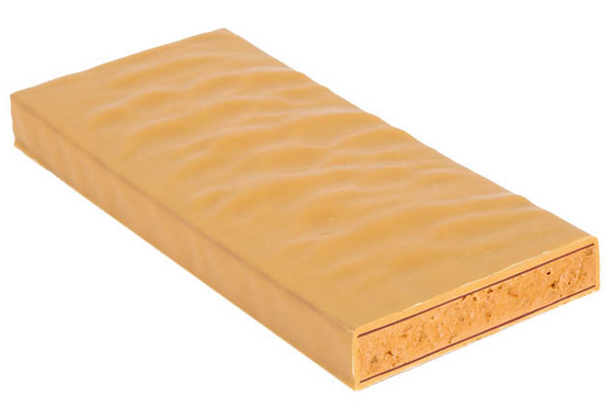 Handgeschöpfte Zotter Weihnachtsschokolade mit Karamellkuvertüre und festlichem Goldeffekt